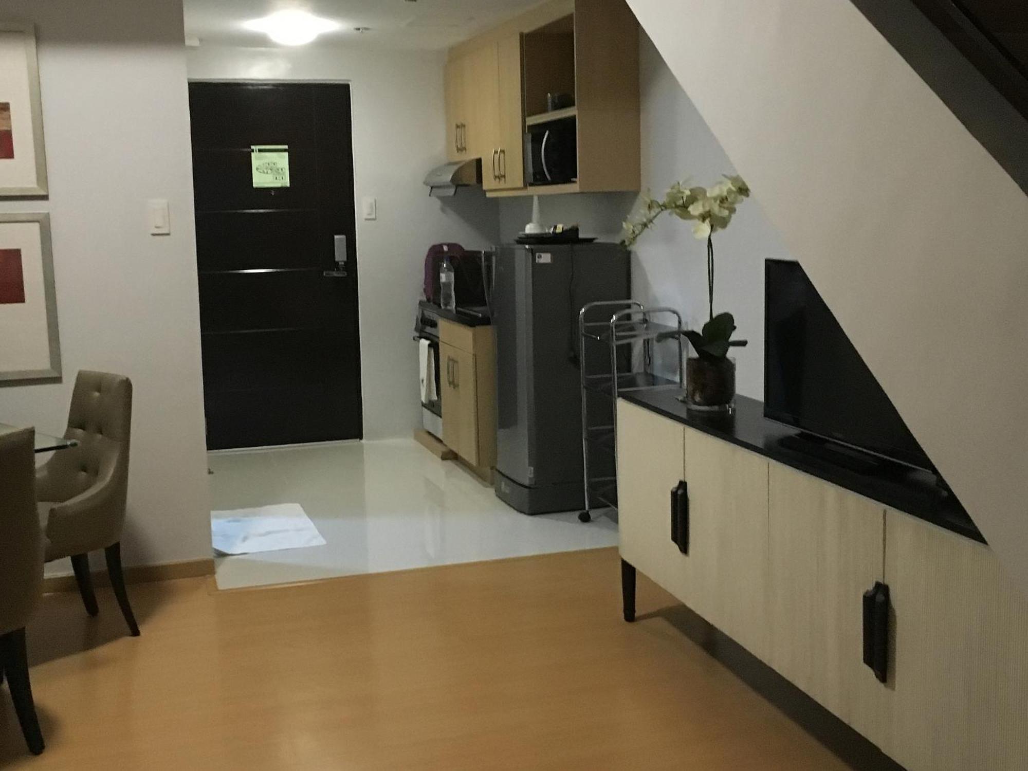 Avant Serviced Suites - Personal Concierge Манила Стая снимка