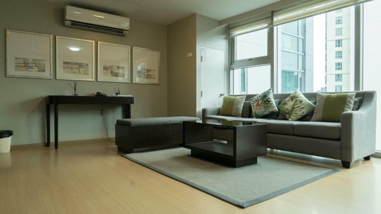 Avant Serviced Suites - Personal Concierge Манила Екстериор снимка